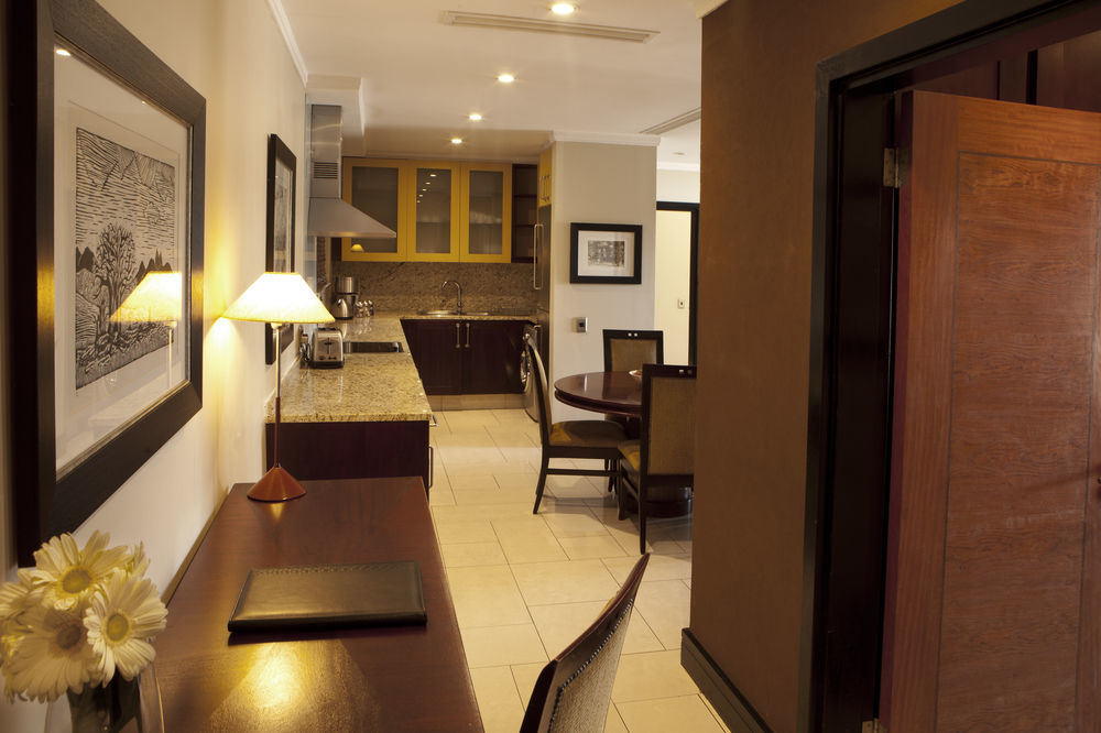 Raphael Suites Johannesburg Zewnętrze zdjęcie